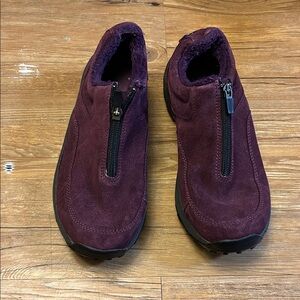 LL Bean Purple Zip-Up Shoes Size 8.5